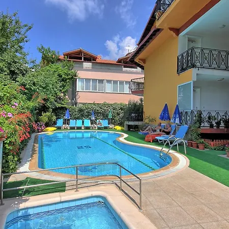 Mandalinn ホテル ダルヤン