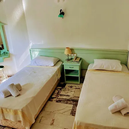 ホテル Mandalinn 3*