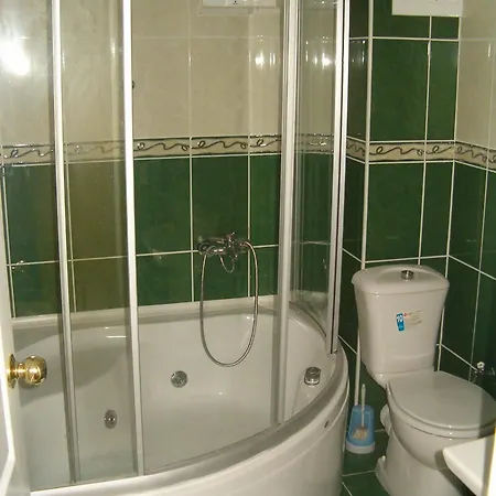 ホテル Mandalinn 3*