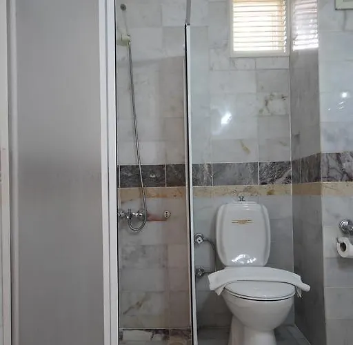 فندق Mandalinn 3*