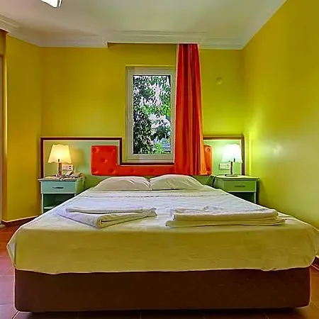 Mandalinn Hotel