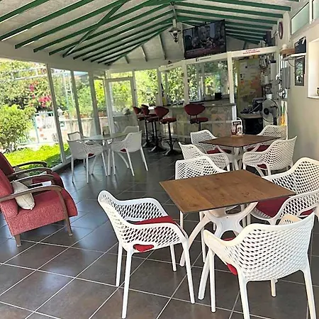 Hotel Mandalinn